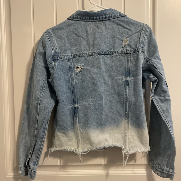 Vervet Los Angeles Distressed Denim Jean Jacket - Picture 2 of 7